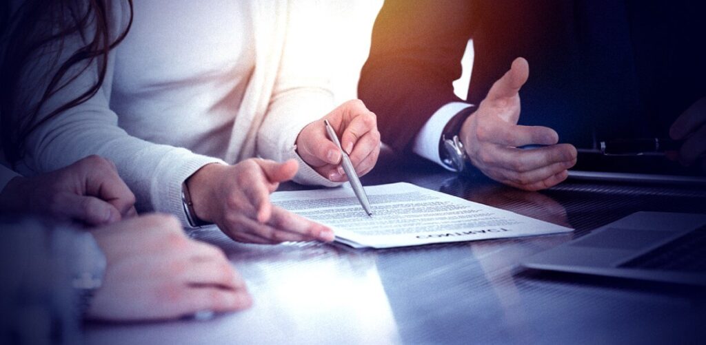 Por que investir em um curso de inglês jurídico? 