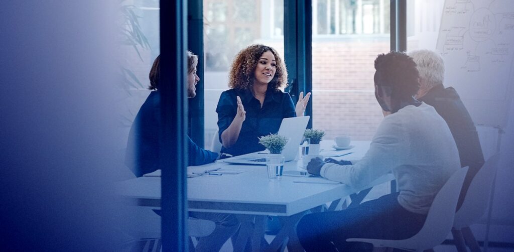 Quem deve investir em curso de inglês para finanças e por quê? 